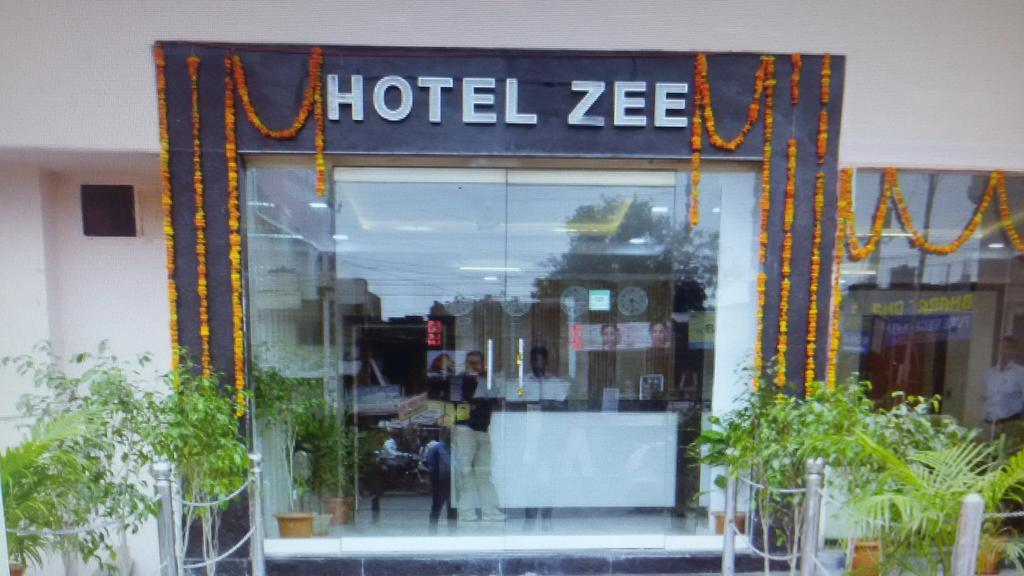 Hotel Zee Agra  Dış mekan fotoğraf